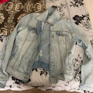 Light washed jean jacket